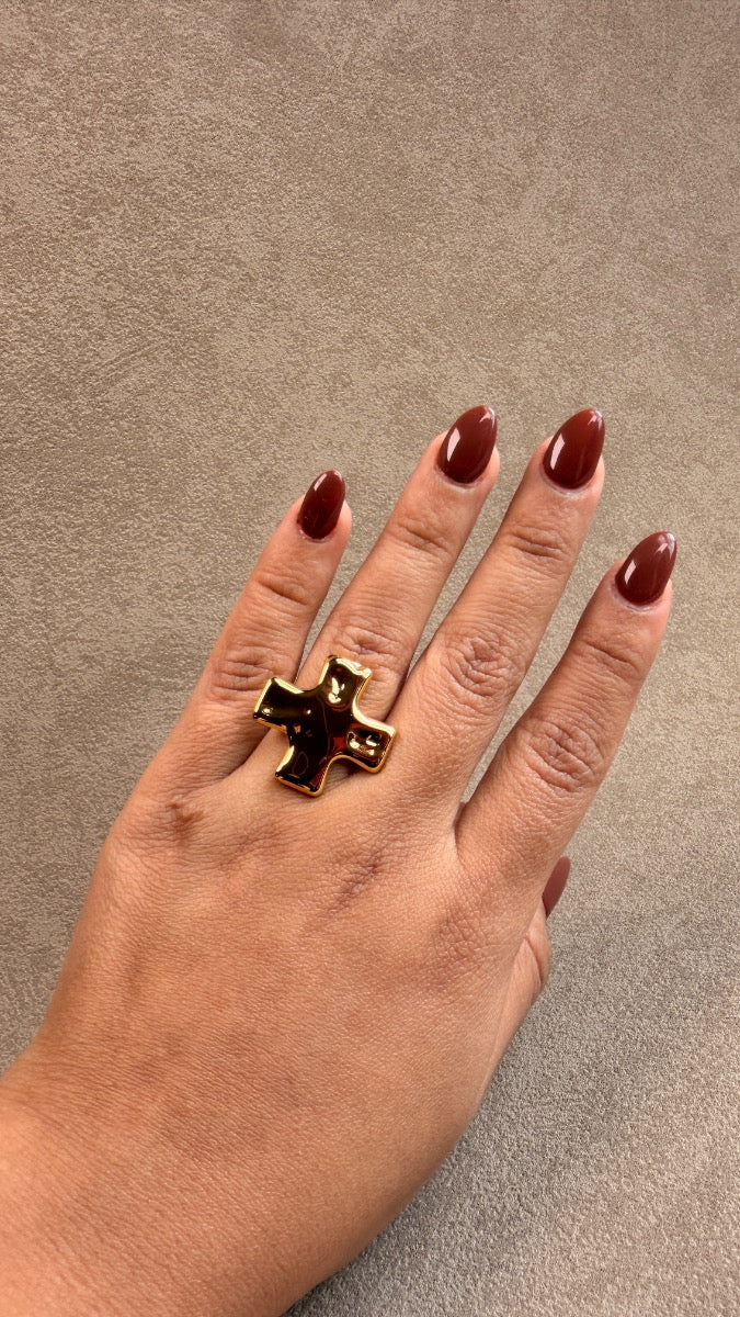 Bold ring