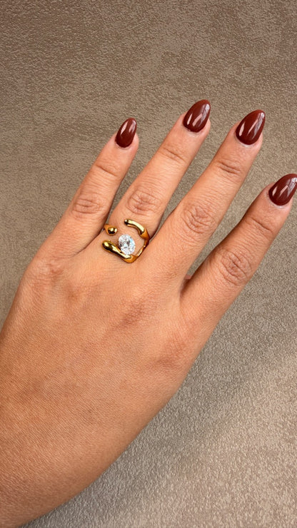 Anillo piedra central