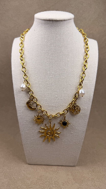 Collar sol & charm
