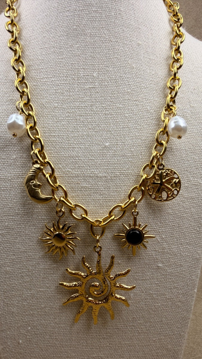 Collar sol & charm
