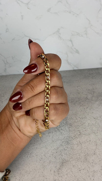 Bracelet chain with sparkles