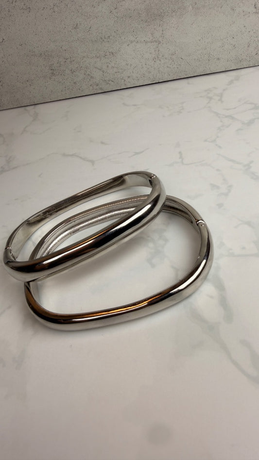 Smooth silver bracelet