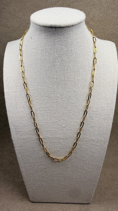 Classic paperclip necklace