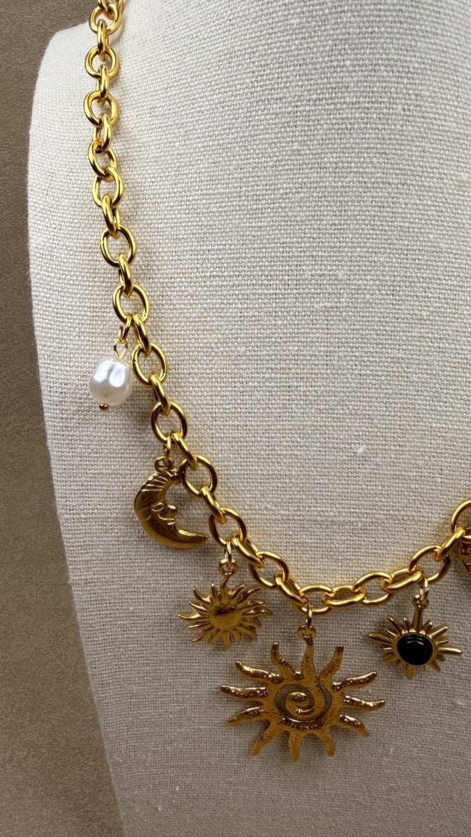 Collar sol & charm