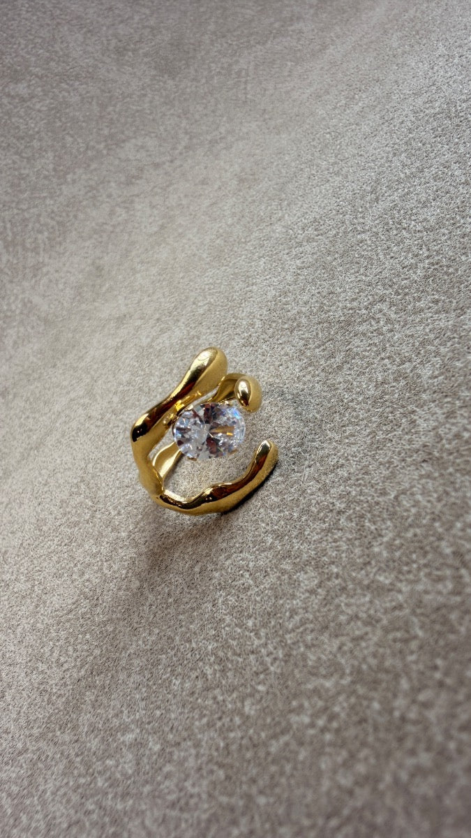 Anillo piedra central