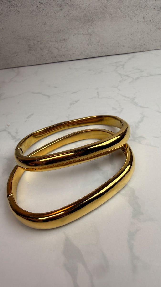 Brazalete liso dorado