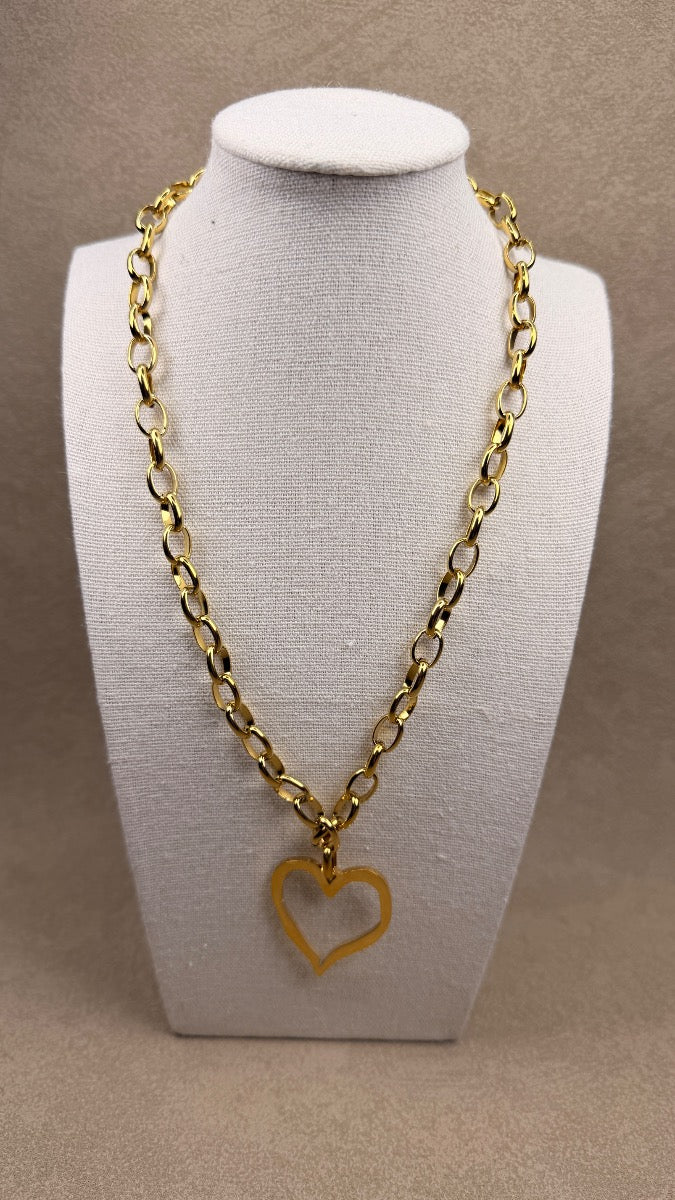 Collar corazón dorado